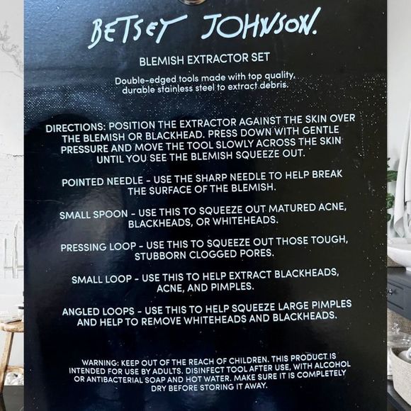 Betsey Johnson Blemish Extractor Set - Picture 4 of 4